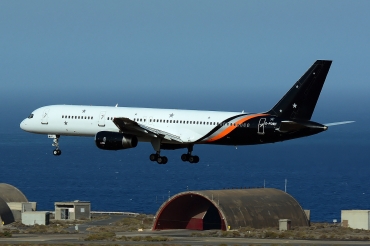 G-POWH (29308) 2000 Boeing 757-256