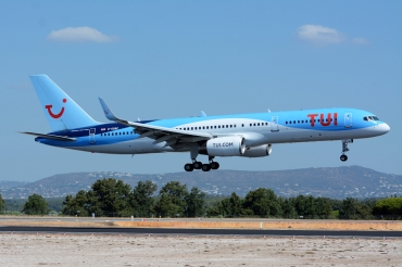 G-OOBC (33098) 2003 Boeing 757-28A WL