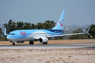 G-TAWH (38107) 2012 Boeing 737-8K5(WL)