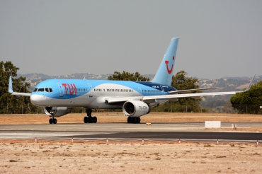 G-OOBC (33098) 2003 Boeing 757-28A WL