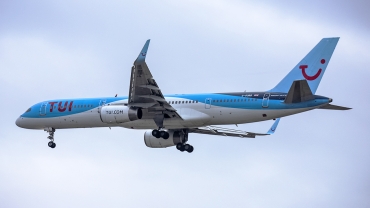 G-OOBB (32447) 2000 Boeing 757-28A WL