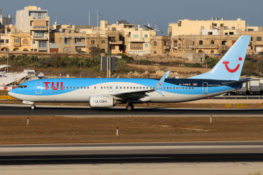G-TAWK (37239) 2012 Boeing 737-8K5(WL)