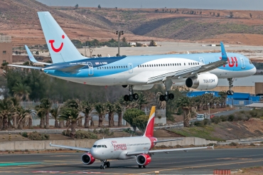 G-OOBD (33099) 2003 Boeing 757-28A WL