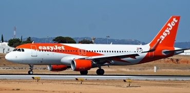 OE-IZP (5648) 2013 Airbus A320-214 WL