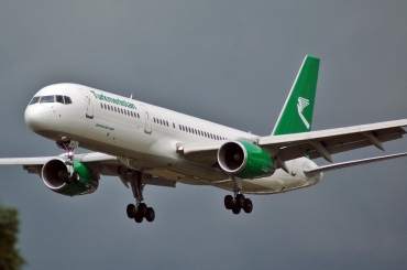 EZ-A011 (28336) 1996 Boeing 757-22K