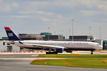 N277AY (380) 2001 Airbus A330-323