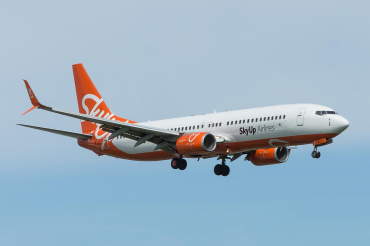 UR-SQF (40151) 2013 Boeing 737-8H6(WL)