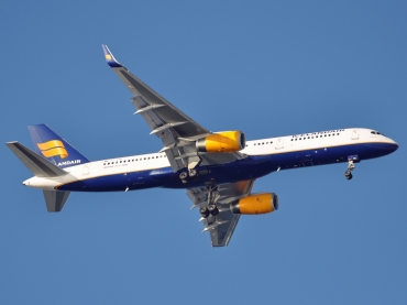 TF-FIN (28989) 1997 Boeing 757-208(WL)