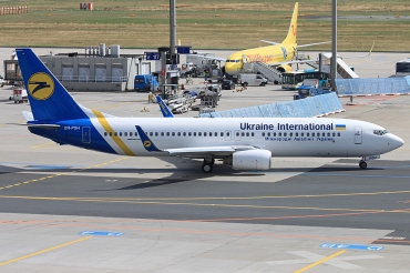 UR-PSH (29040) 2000 Boeing 737-85R(WL)