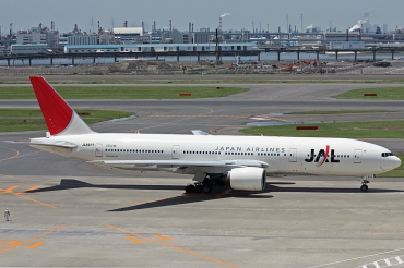 JA8977 (27636) 1996 Boeing 777-289