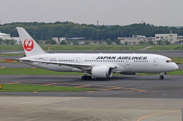 JA822J, (cn 34832/23), Boeing 787-8 Dreamliner
