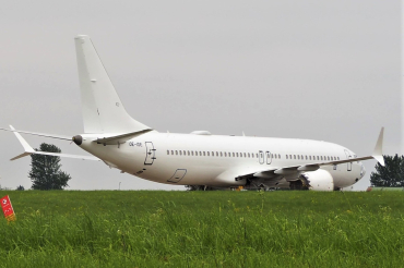 OE-IDE (42830) 2017 Boeing 737-8 MAX