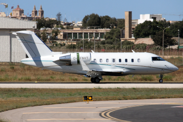 C-FNVT (5941) 2013 Bombardier Challenger 605