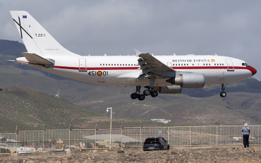 T.22-1 / 451-01 1990 Airbus A310-304