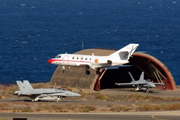 TM.11-1 (253) 1971 Dassault Falcon 20E