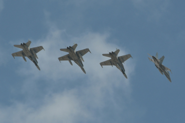 C.15-48 / 12-06 (0762/A562) McDonnell Douglas EF-18A Hornet