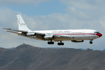T.17-3 (21367) 1977 Boeing 707-368C KC