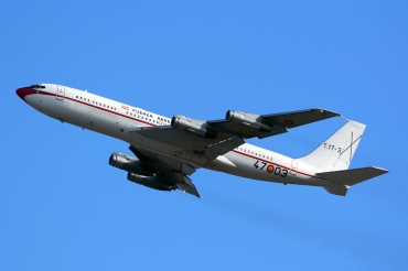 T.17-3 (21367) 1977 Boeing 707-368C KC