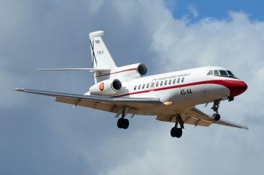 T18-5 / 45-44 1989 Dassault Falcon 900B
