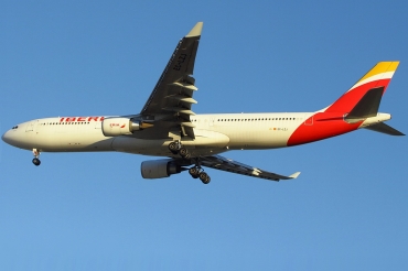 EC-LZJ, (cn 1490), Airbus A330-302