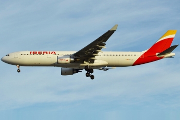 EC-LZX (1507) 2014 Airbus A330-302