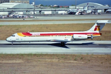 EC-FFH (53211) McDonnell Douglas MD-87
