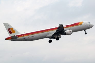 EC-JGS (2472) 2005 Airbus A321-211