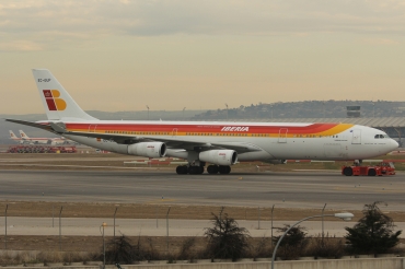 EC-GUP (217) 1998 Airbus A340-313