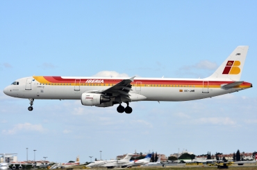 EC-JMR (2599) 2005 Airbus A321-211