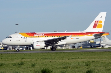 EC-LEI (3744) 2008 Airbus A319-111