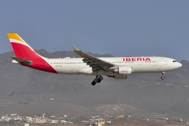 EC-MNL (1761) 2016 Airbus A330-202