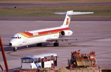 EC-EZS (49843) McDonnell Douglas MD-87