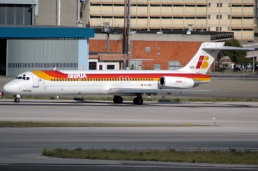 EC-GRK (49827) McDonnell Douglas MD-87