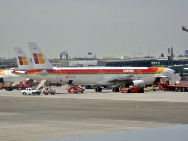 EC-ITN (2115) 2003 Airbus A321-211
