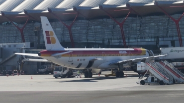 EC-JMR (2599) 2005 Airbus A321-211