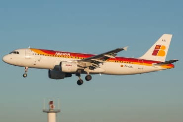EC-LUL (5486) 2013 Airbus A320-216
