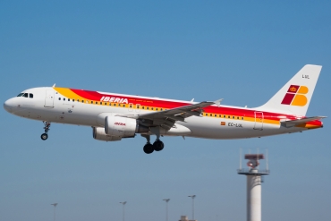EC-LUL (5486) 2013 Airbus A320-216