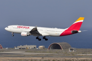 EC-MNL (1761) 2016 Airbus A330-202