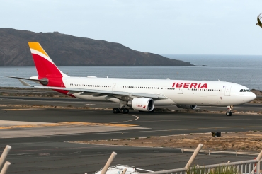 EC-LXK (1426) 2013 Airbus A330-302