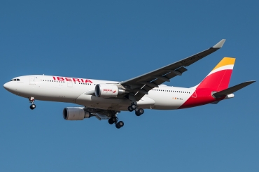 EC-MKJ (1728) 2016 Airbus A330-202