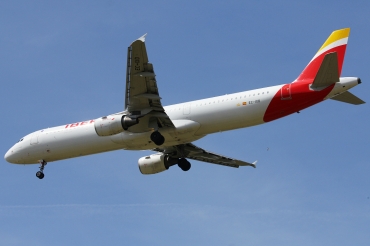 EC-IXD (2220) 2004 Airbus A321-211