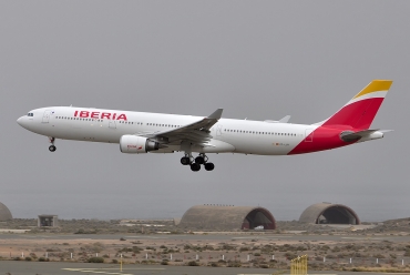 EC-LUX (1405) 2013 Airbus A330-302
