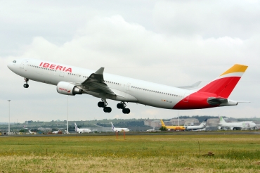 EC-LZX (1507) 2014 Airbus A330-302