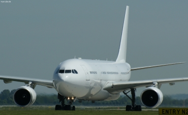 CS-TQP  (211) 1998 Airbus A330-202