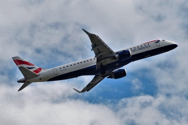 G-LCYU (19000674) 2014 Embraer 190-100SR