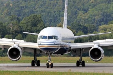 EC-ISY (26241) 1993 Boeing 757-256