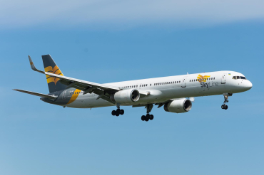 UR-SLE (29012) 1999 Boeing 757-330(WL)