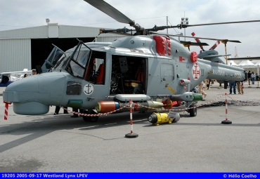 19205 (377) 1993 Westland Lynx Mk95
