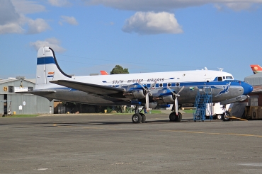 ZS-BMH, (cn 43157), Douglas DC-4-1009