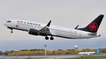 C-FSDQ (cn 61209) Boeing 737-8 MAX